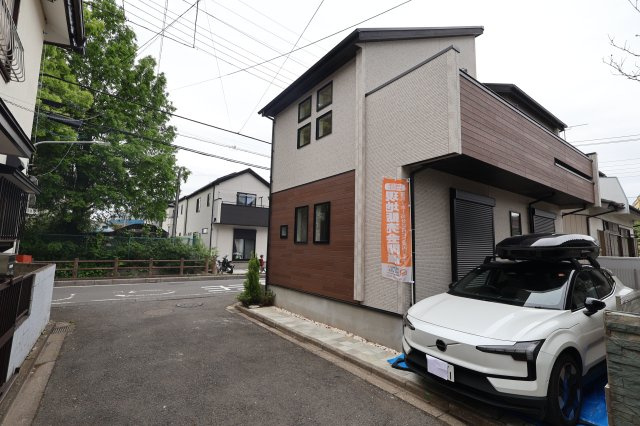 《仲介手数料無料》志木市上宗岡３丁目11-22新築一戸建てブルーミングガーデンの外観|撮影日 2026年4月30日 14:00 曇り