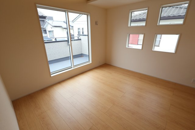 《仲介手数料無料》志木市上宗岡３丁目11-22新築一戸建てブルーミングガーデンの洋室|2階 8帖