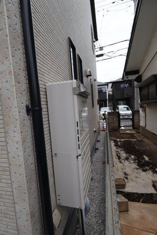 《仲介手数料無料》志木市上宗岡３丁目11-22新築一戸建てブルーミングガーデンの設備|給湯器