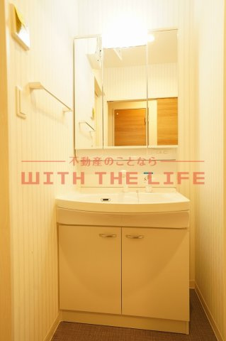 LIFEFIELD小郡駅前【10,000円キャッシュバック対象物件】の独立洗面台|独立洗面台です
