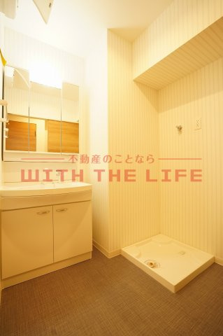 LIFEFIELD小郡駅前【10,000円キャッシュバック対象物件】の洗面所|スペースが確保できる洗面所です