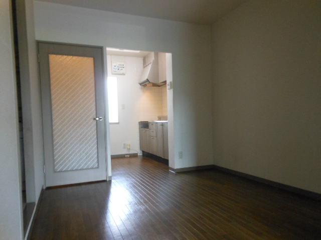 パストラルコートオークラの居間・リビング