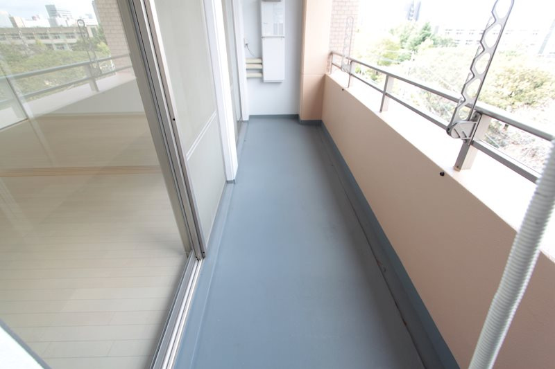 スプランドゥール新屋敷のバルコニー