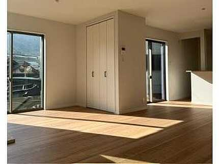 安佐南区山本６丁目の居間・リビング