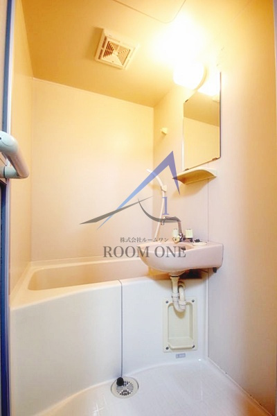 グローサリー本駒込の浴室|お風呂です。