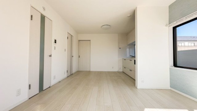 【居間・リビング】 | 座間市座間1丁目 中古戸建 全1棟