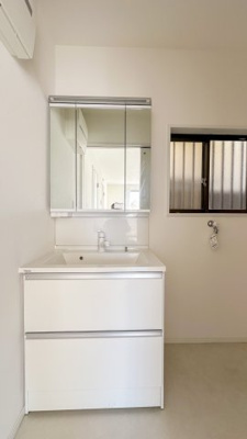 【洗面所】 | 座間市座間1丁目 中古戸建 全1棟