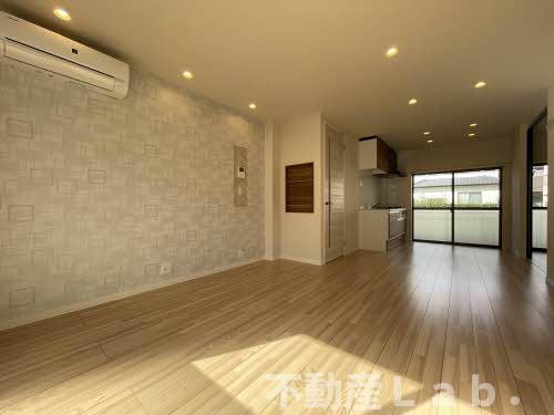 柳原ハイツの居間・リビング