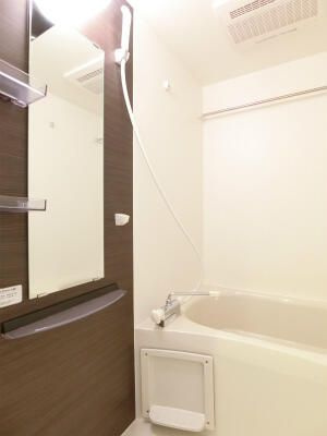 リブリ・オークスハイツの浴室