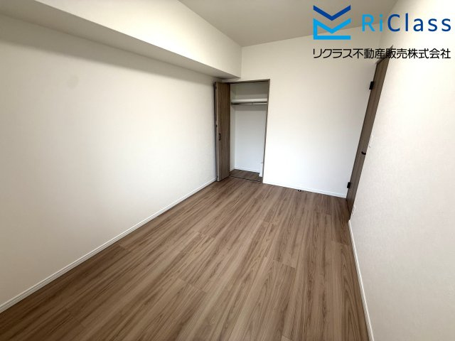 グランドーレ大道の寝室|使い勝手のいい寝室です