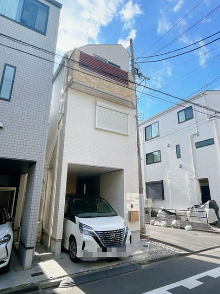 西落合二丁目戸建てのエントランス