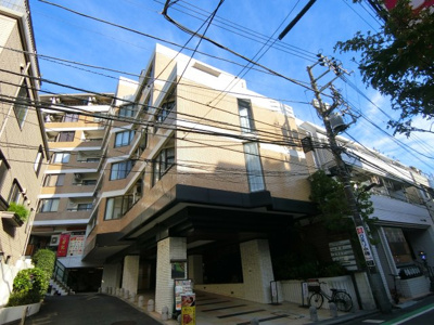 【外観】 | インペリアル赤坂フォーラム | 大通りより１本入った閑静な立地