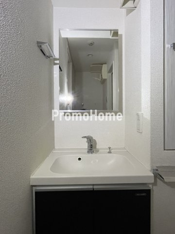 アクサス東京ステーションの独立洗面台