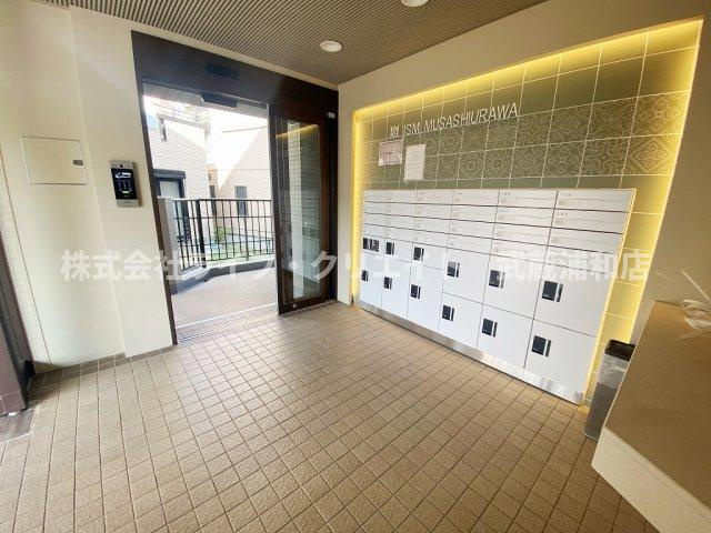 ISM武蔵浦和のエントランス