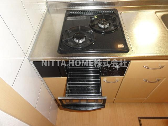 メルヴェールⅡのキッチン|グリルも付いておりお料理の幅が広がります☆