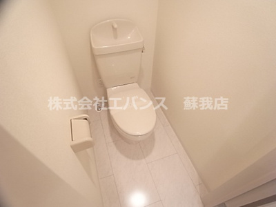 【トイレ】 | セレ本千葉 | 落ち着いた色調のトイレです