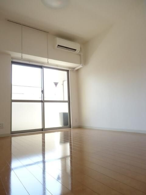 エム　スクエアの居間・リビング