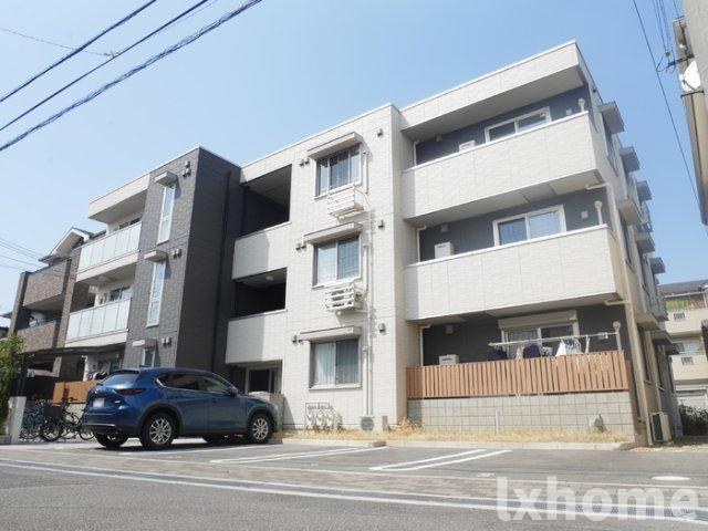 AZUR上中条の外観