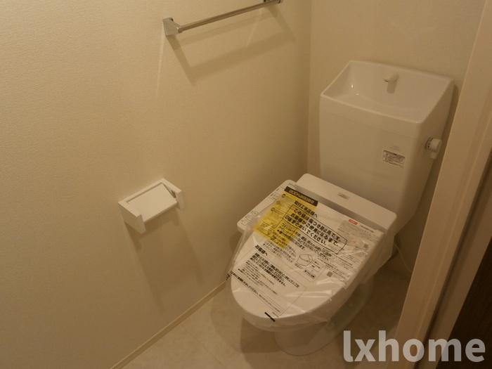 AZUR上中条のトイレ