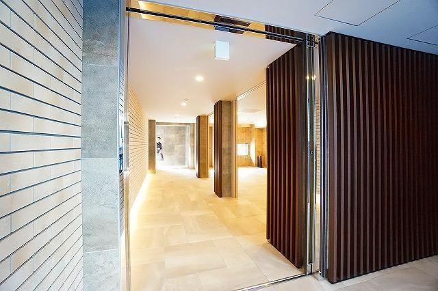 Ｗｅａｖｅ　Ｂａｓｅ　Ｉｔａｂａｓｈｉ　Ｈｏｎｃｈｏのエントランス