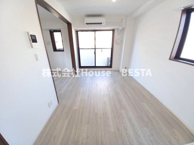 SD Marina Bay KOBEの洋室