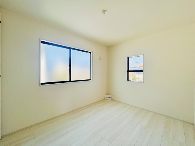 前橋市大利根町の洋室|お子様の一人部屋デビューにも最適♪