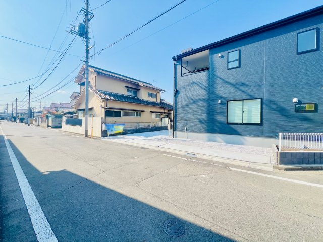 前橋市大利根町の前面道路含む現地写真|車の通りも少なく駐車も楽々♪