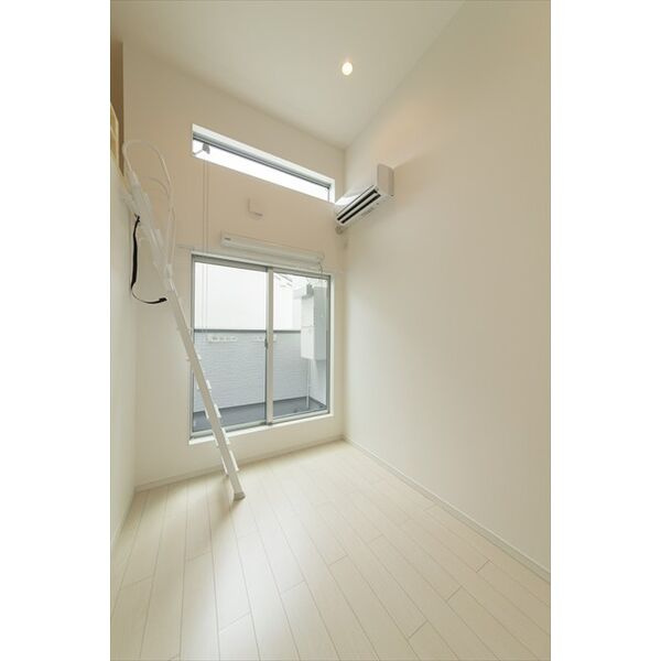 コンフォート  (  近畿大学  一人暮らし  )の居間・リビング