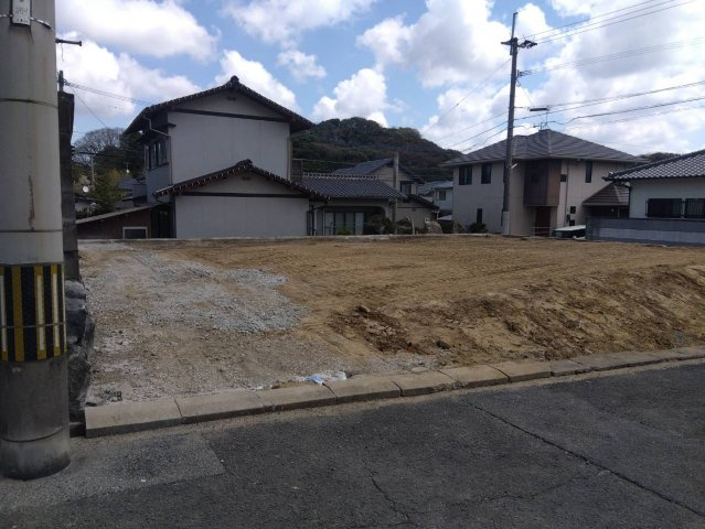 八幡西区光貞台  土地の前面道路含む現地写真