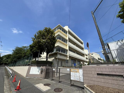  | 小机小学校まで1,560m 