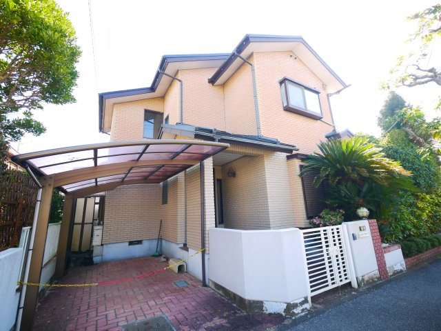 東金市日吉台5　中古戸建の外観|内装リフォーム歴あり。令和4年 リビング約16帖 レイクサイド分譲地内 ローソン徒歩約4分 都市ガス