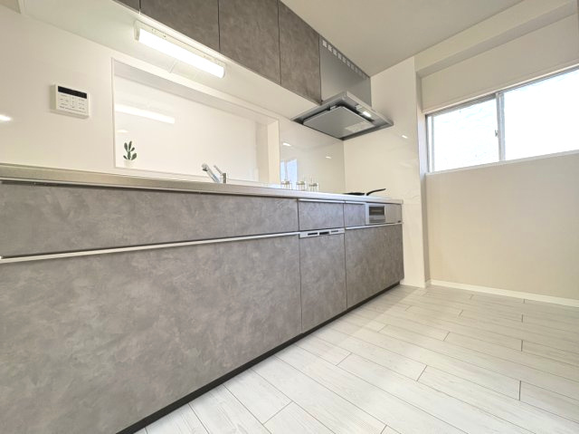 南円明寺ケ丘団地8棟のキッチン|オシャレなシステムキッチン