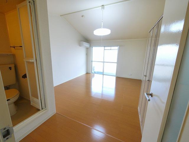 コーポ三和新大宮Ⅰ号館の洋室