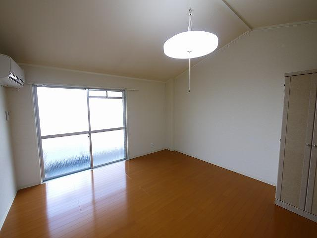 コーポ三和新大宮Ⅰ号館の寝室