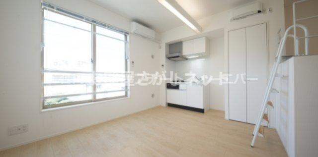 Ｆｉｋａ【おとり物件なし】#学生・社会人にオススメ！初期費用分割払いOK！の居間・リビング