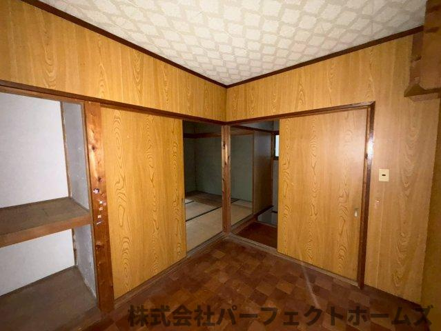 大峰南町戸建の洋室|ゆったりした洋室です