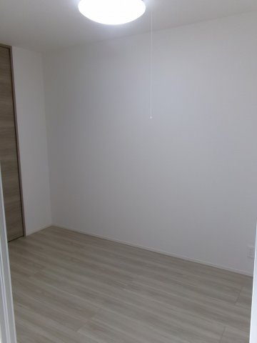 ラメゾン林崎の洋室