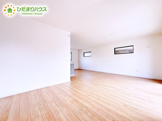 【居間・リビング】 | 水戸市渡里町1期　新築戸建 | 大型テレビに大型ソファー(^^)どんなインテリアにするか考えただけでわくわくしますね！