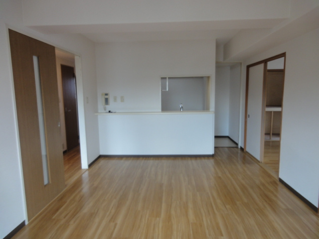 ハビタットセレッソⅢの居間・リビング