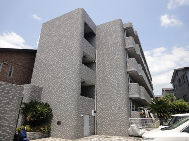 ハビタットセレッソⅢの外観