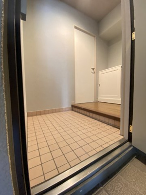 【玄関】 | グランドムール富雄