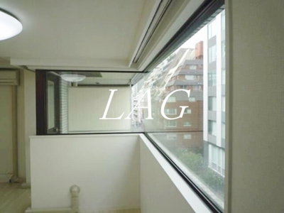 【バルコニー】 | 赤坂フローラビル | バルコニーです。