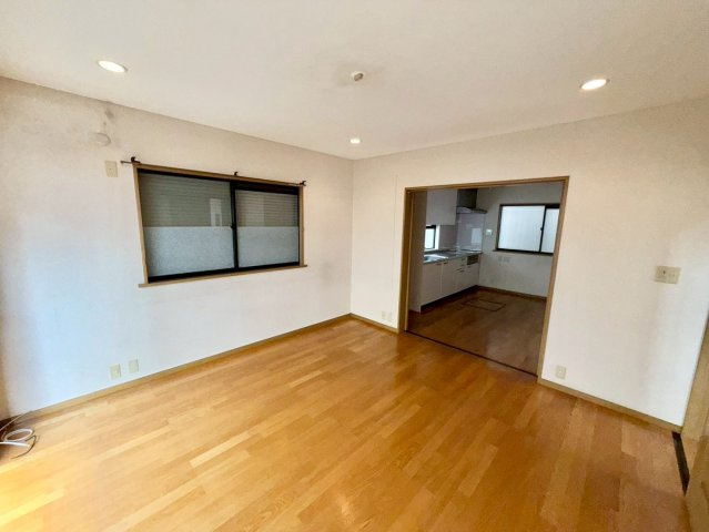 柏原市大正３丁目戸建の洋室|1階洋室