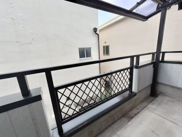 柏原市大正３丁目戸建のバルコニー