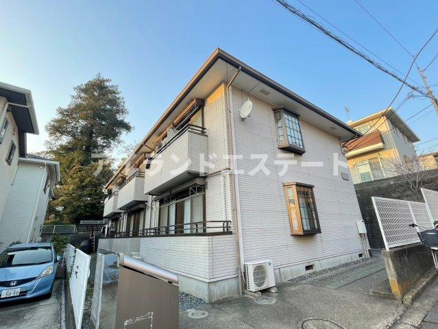 パークヒルズ野毛　礼金0　最上階　バストイレ別の外観