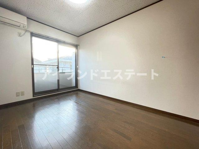 パークヒルズ野毛　礼金0　最上階　バストイレ別の居間・リビング