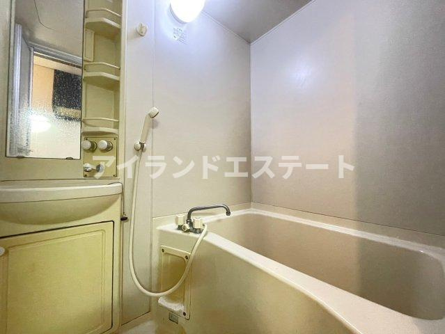 パークヒルズ野毛　礼金0　最上階　バストイレ別の浴室
