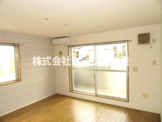 U・paretteの居間・リビング|LDK別角度