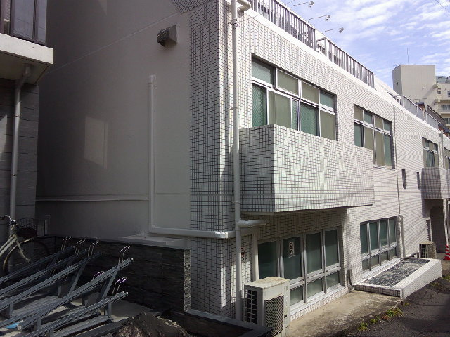 渋谷区千駄ヶ谷５丁目の倉庫