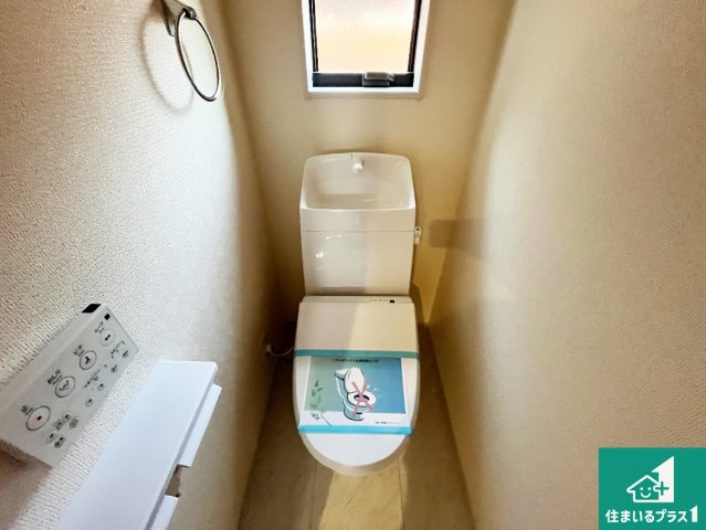 加古郡播磨町古田　新築一戸建てのトイレ|1・2階の2ヶ所にあるので、朝の忙しい時間の順番待ちもなく、深夜の利用にも大変便利です。